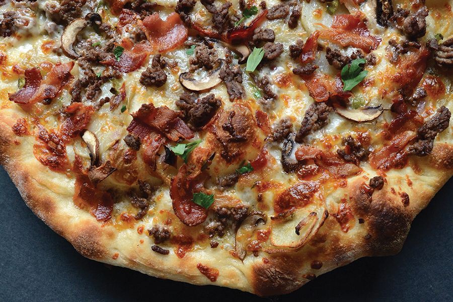 1_0010_BeefandBaconpizza beef and bacon pizza